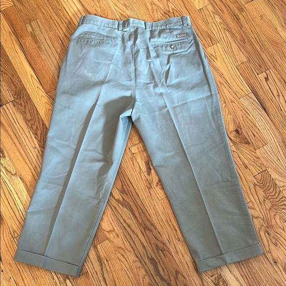 Men's Gray Pants - Picture 3 of 4